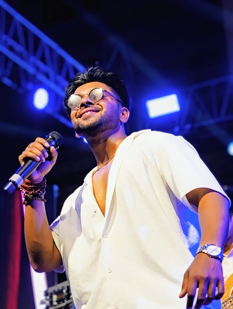 Dhruv Nath Live